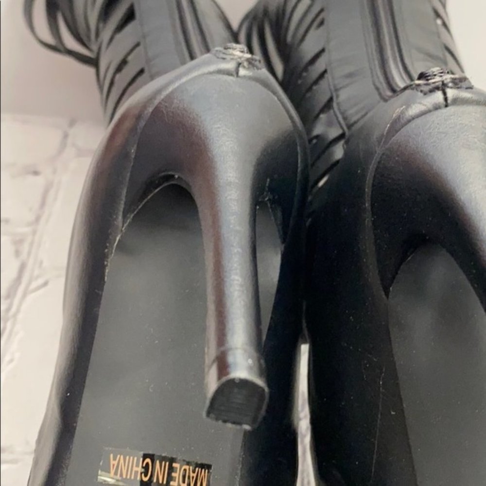 Eye Candie Black Gladiator Style High Heel Sandals - Picture 10 of 12